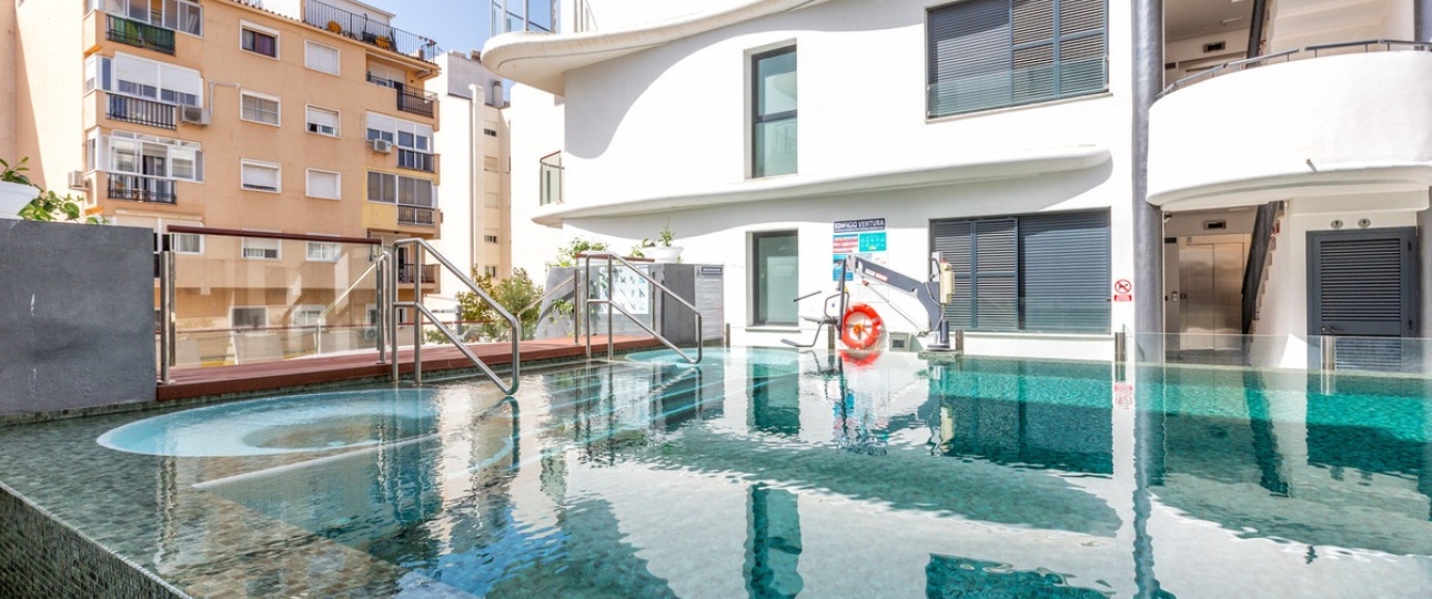 Resale - apartment - Estepona - Estepona Centro