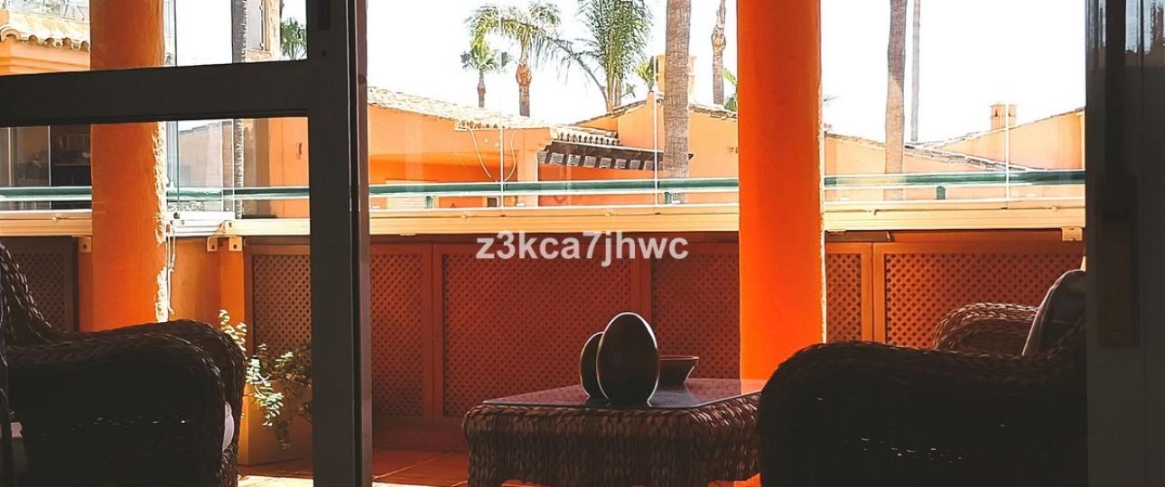 Resale - apartment - Estepona - Estepona Centro