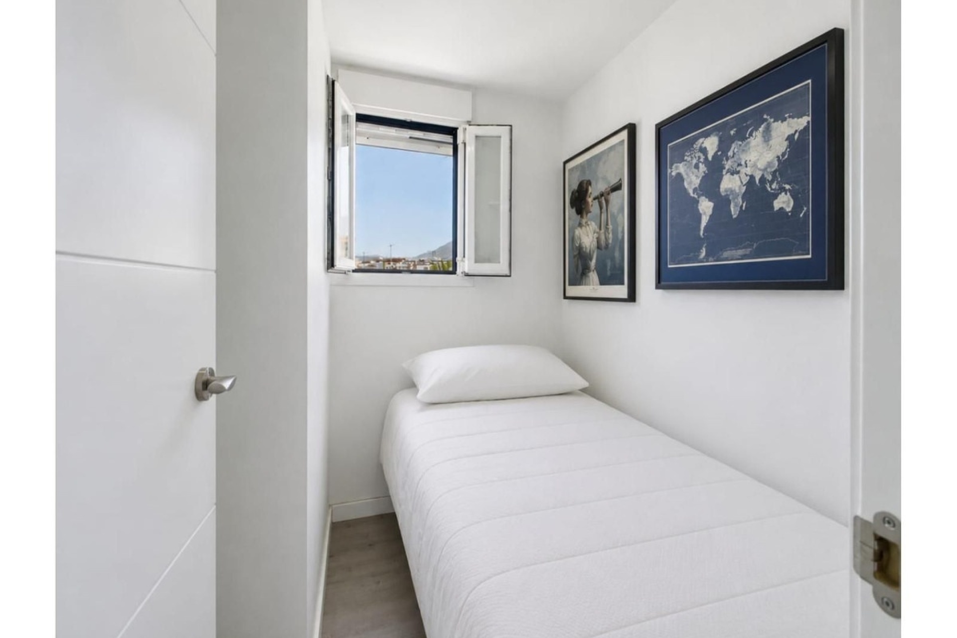 Resale - apartment - Estepona - Estepona Centro