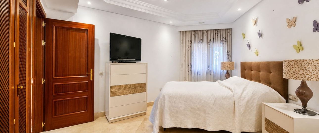 Resale - apartment - Estepona - Estepona Centro