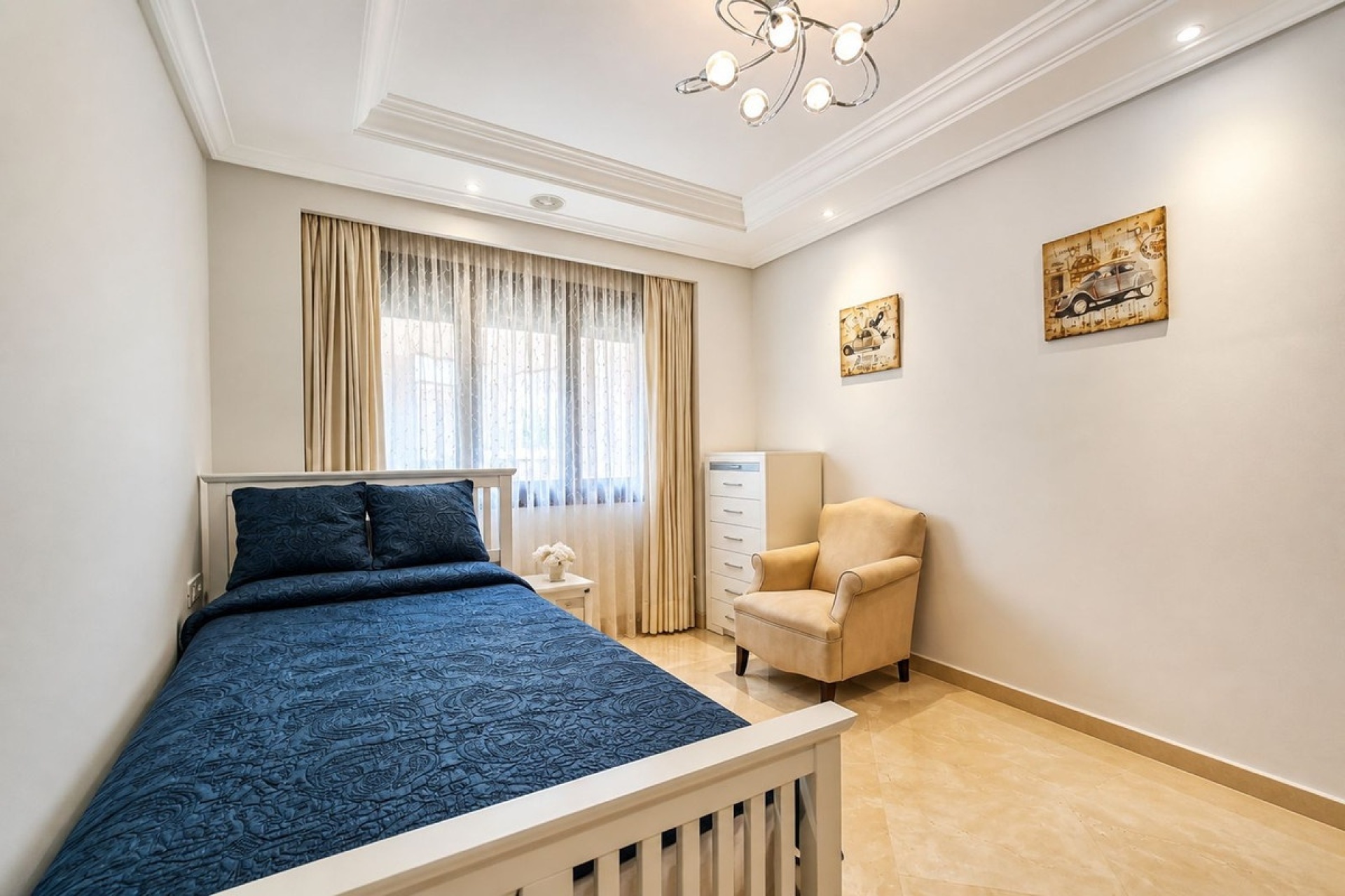 Resale - apartment - Estepona - Estepona Centro
