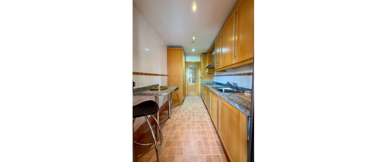 Resale - apartment - Estepona - Estepona Centro