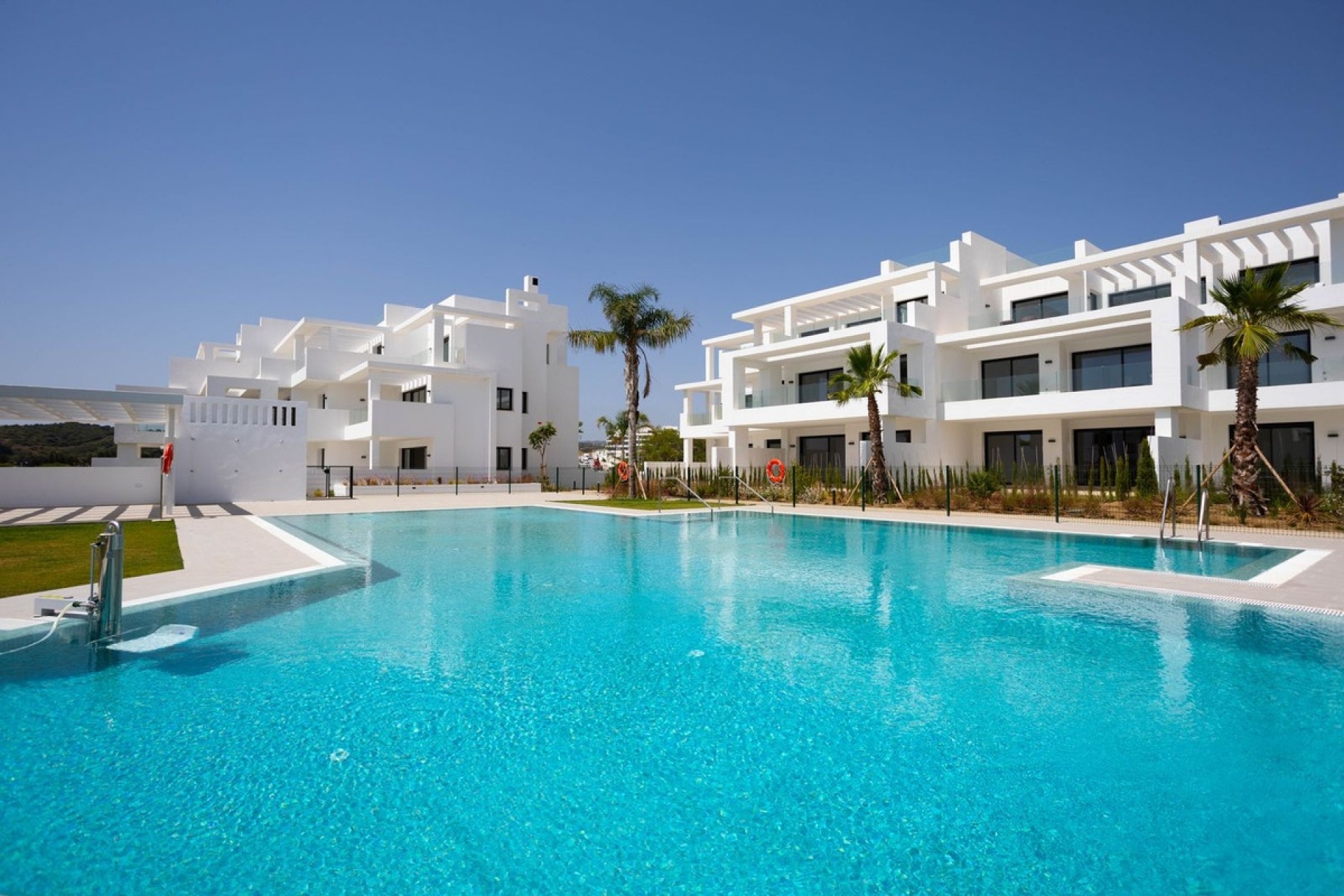 Resale - apartment - Estepona - Estepona Centro
