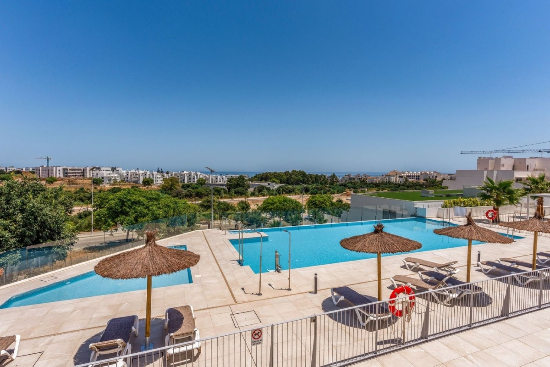 Resale - apartment - Estepona - Estepona Centro