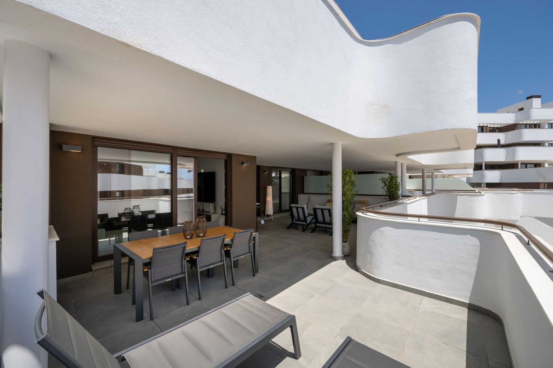 Resale - apartment - Estepona - Estepona Centro