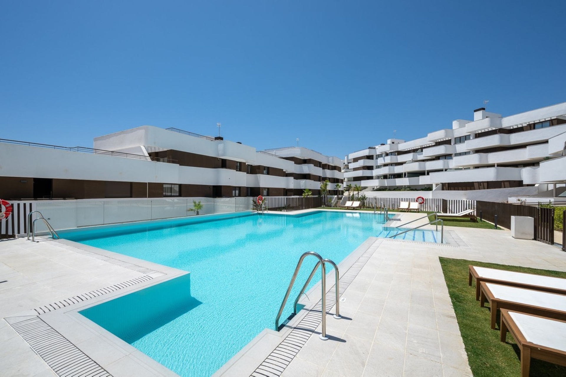 Resale - apartment - Estepona - Estepona Centro