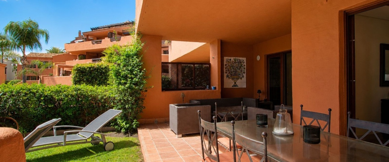 Resale - apartment - Estepona - Estepona Centro