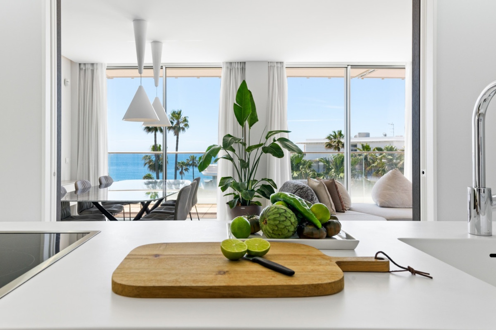Resale - apartment - Estepona - Estepona Centro