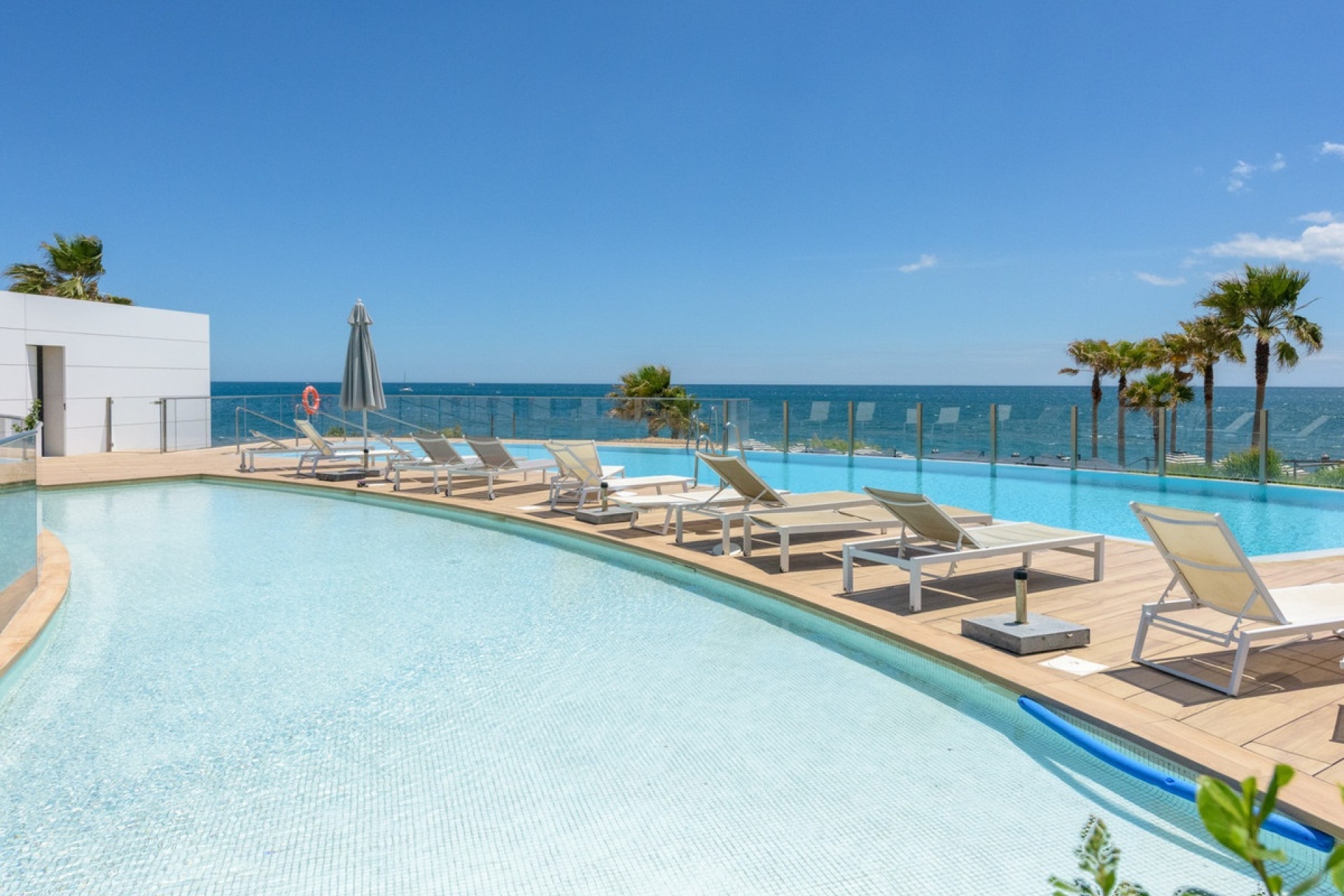 Resale - apartment - Estepona - Estepona Centro