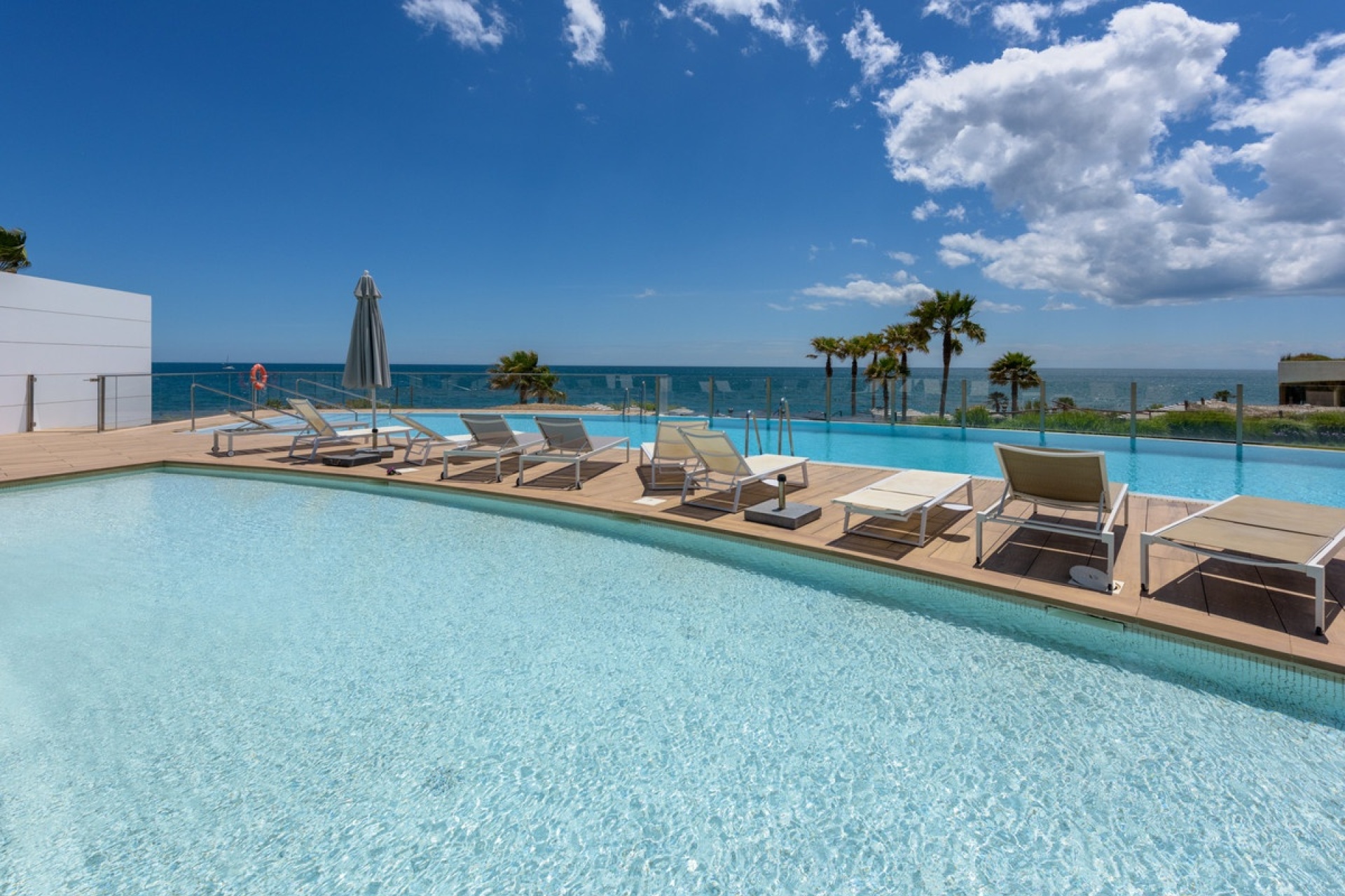 Resale - apartment - Estepona - Estepona Centro