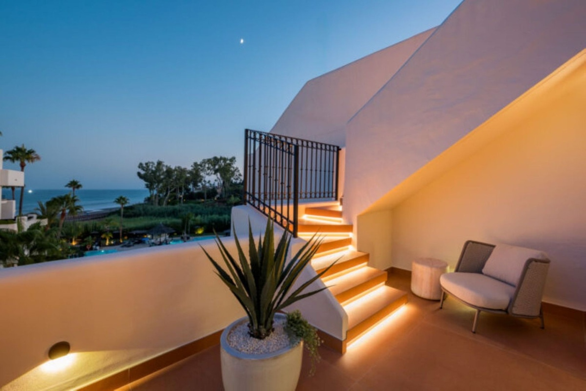 Resale - apartment - Estepona - Estepona Centro