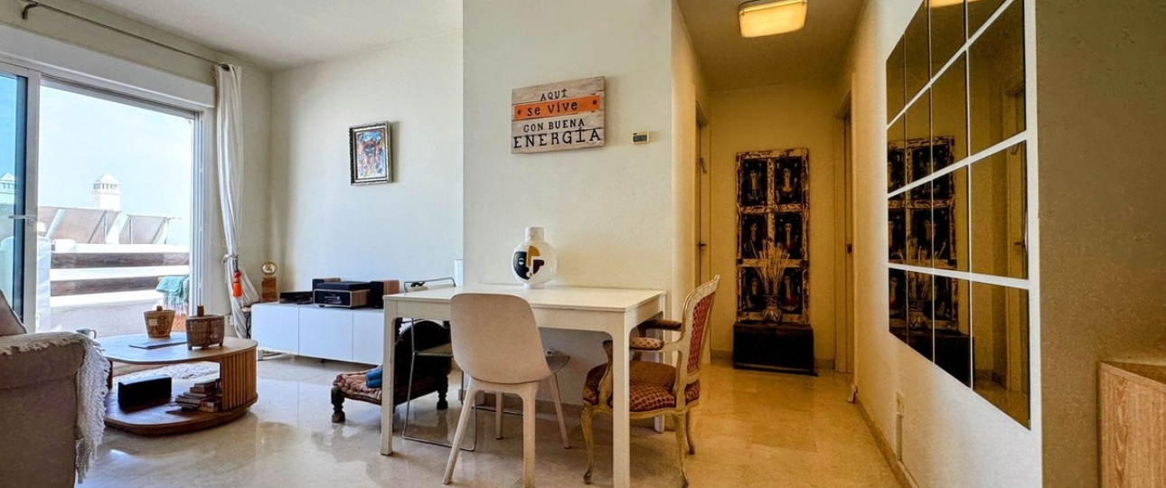 Resale - apartment - Estepona - Estepona Centro