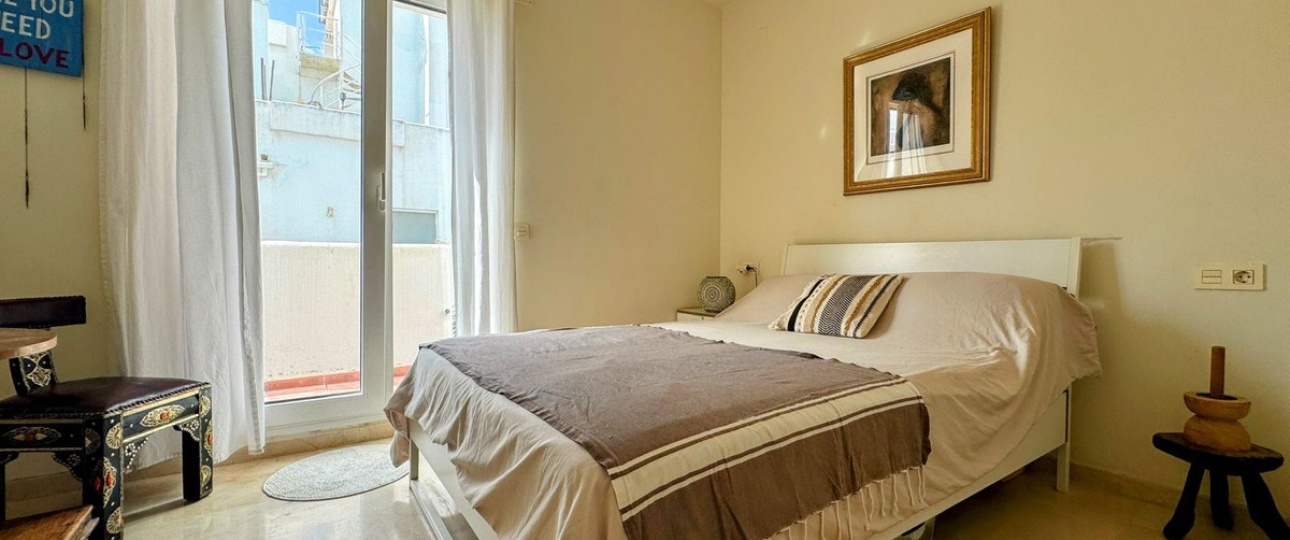 Resale - apartment - Estepona - Estepona Centro