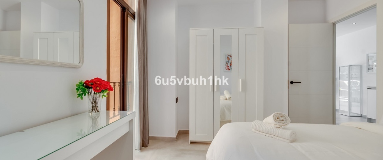 Resale - apartment - Estepona - Estepona Centro