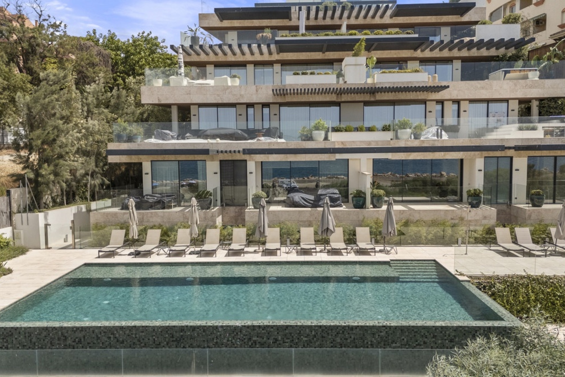 Resale - apartment - Estepona - Estepona Centro