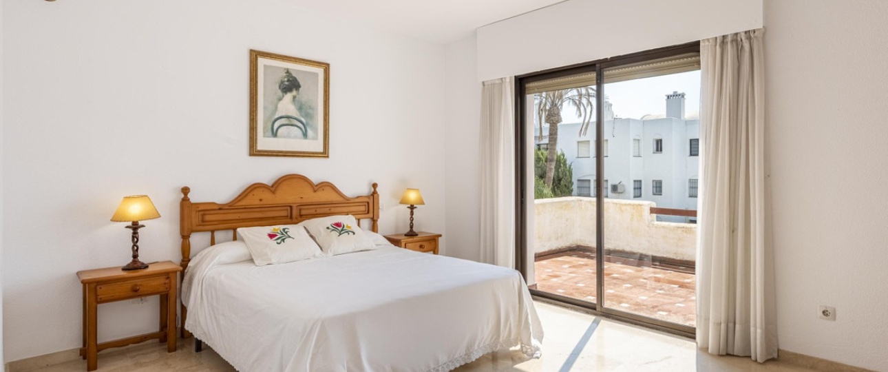 Resale - apartment - Estepona - Estepona Centro