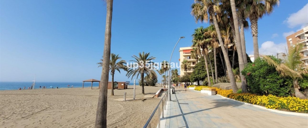 Resale - apartment - Estepona - Estepona Centro