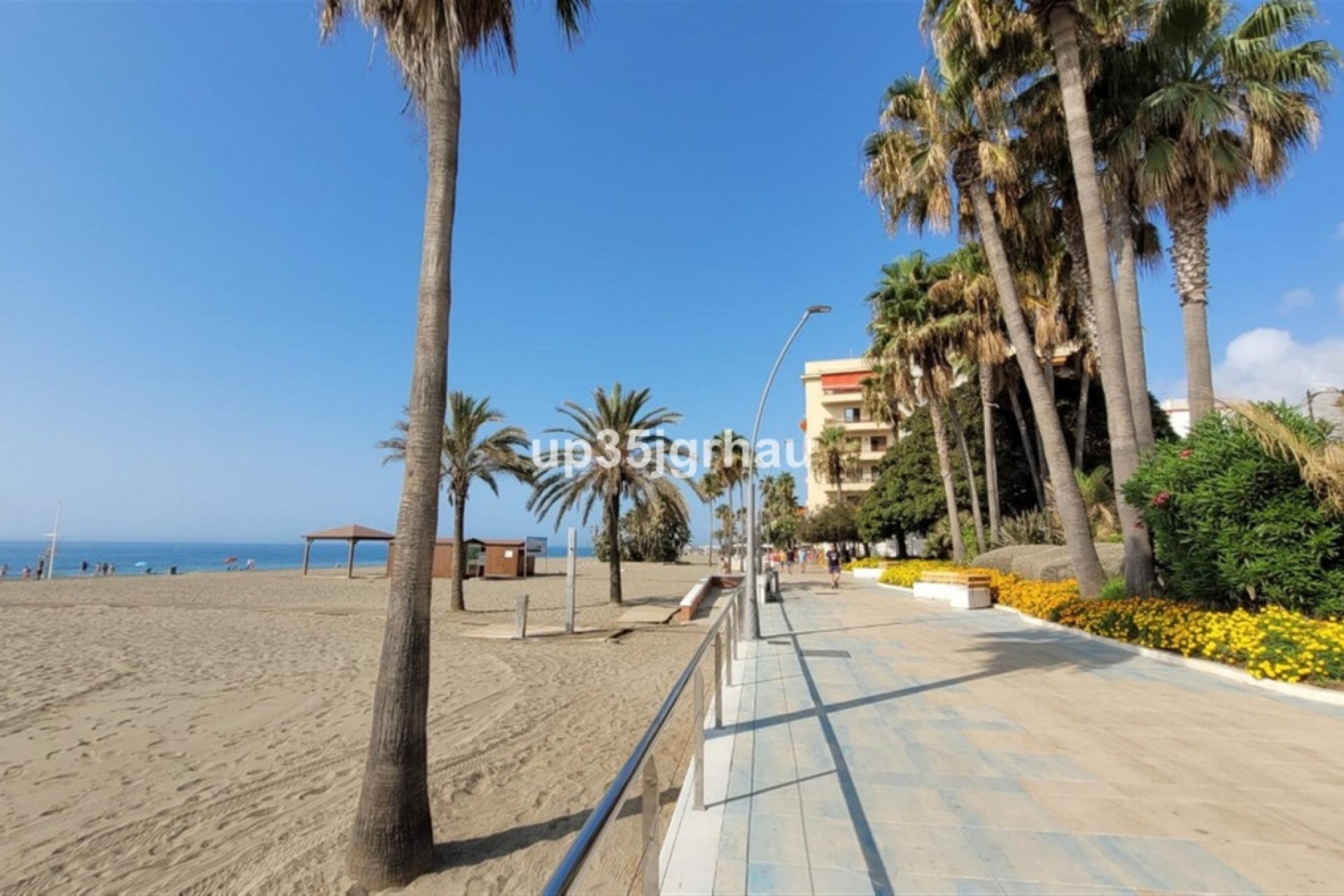 Resale - apartment - Estepona - Estepona Centro