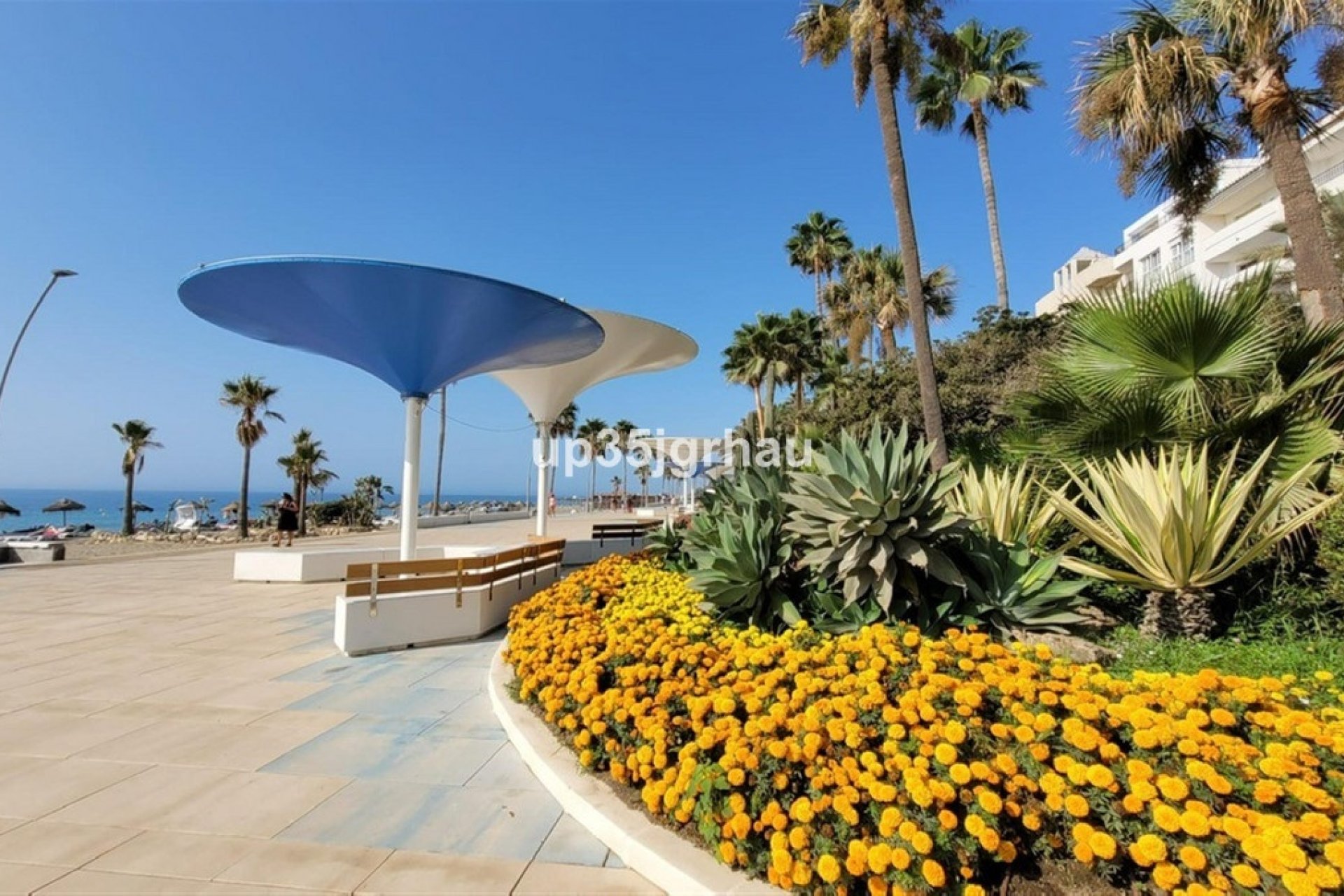 Resale - apartment - Estepona - Estepona Centro