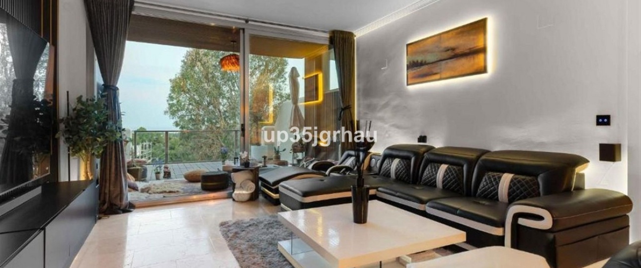 Resale - apartment - Estepona - Estepona Centro