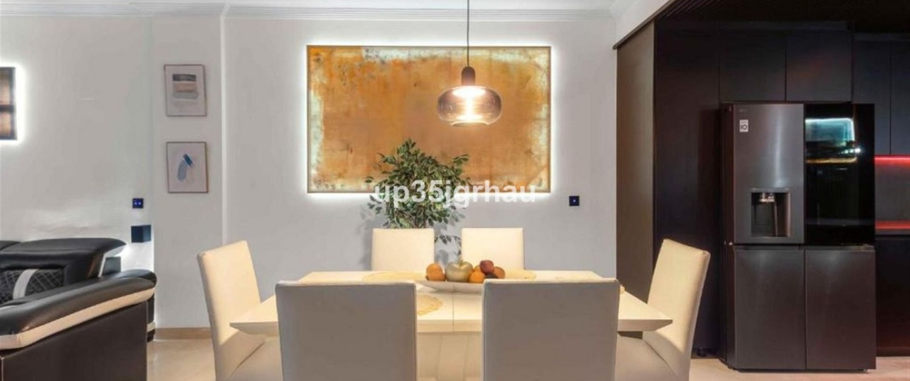 Resale - apartment - Estepona - Estepona Centro