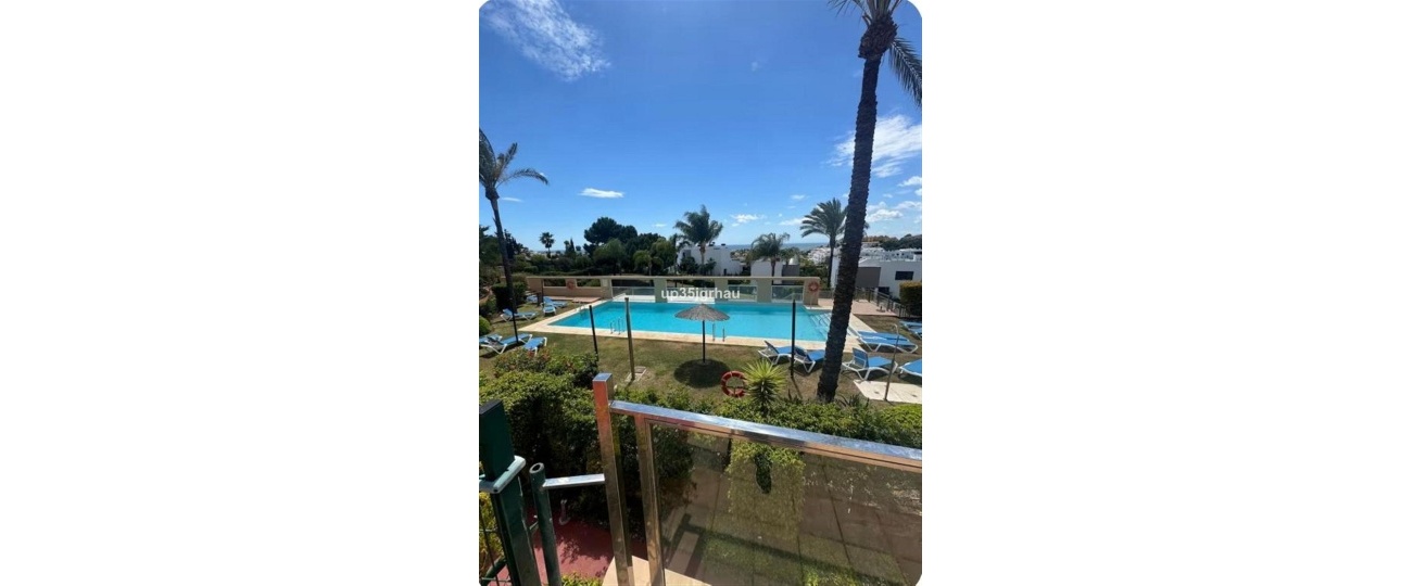 Resale - apartment - Estepona - Estepona Centro