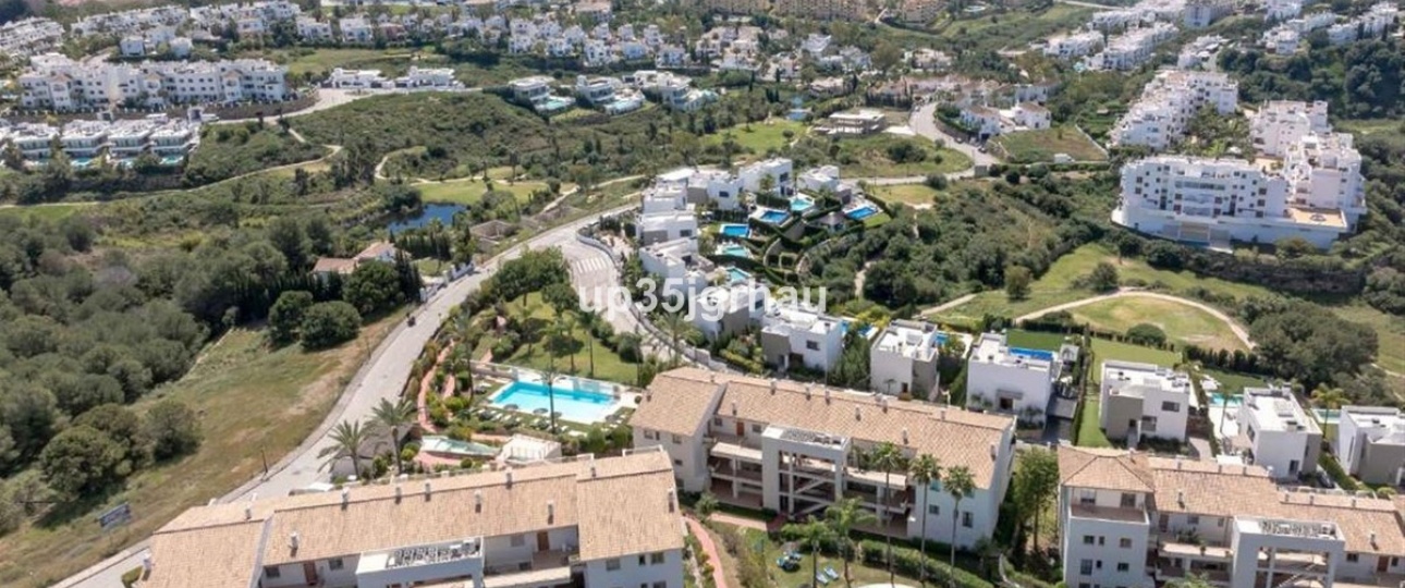 Resale - apartment - Estepona - Estepona Centro