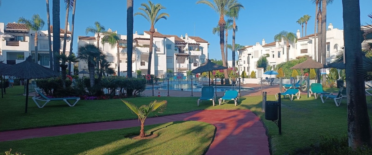 Resale - apartment - Estepona - Estepona Centro