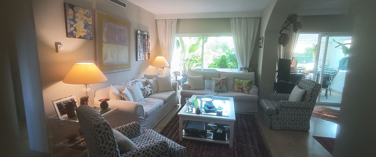 Resale - apartment - Estepona - Estepona Centro