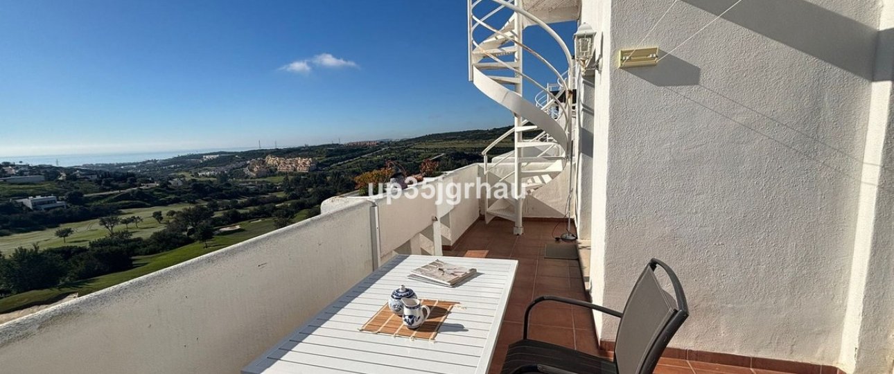 Resale - apartment - Estepona - Estepona Centro