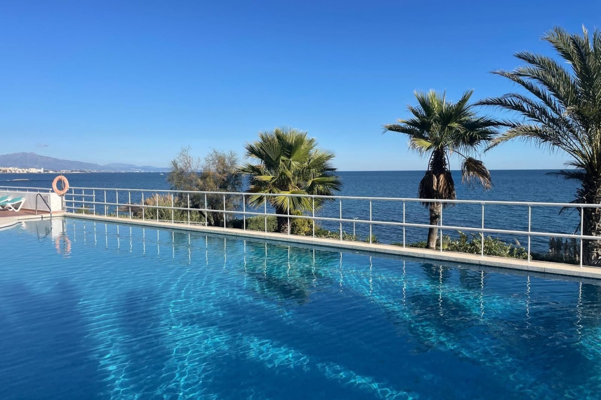 Resale - apartment - Estepona - Estepona Centro