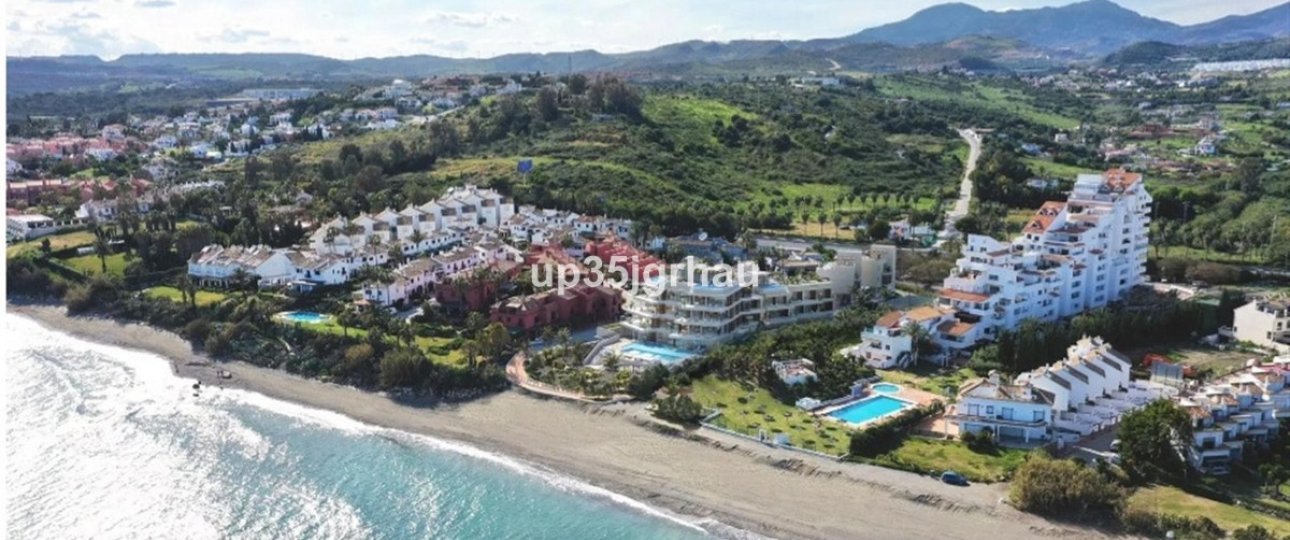 Resale - apartment - Estepona - Estepona Centro