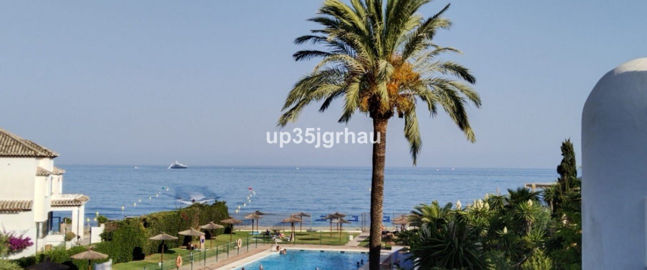 Resale - apartment - Estepona - Estepona Centro