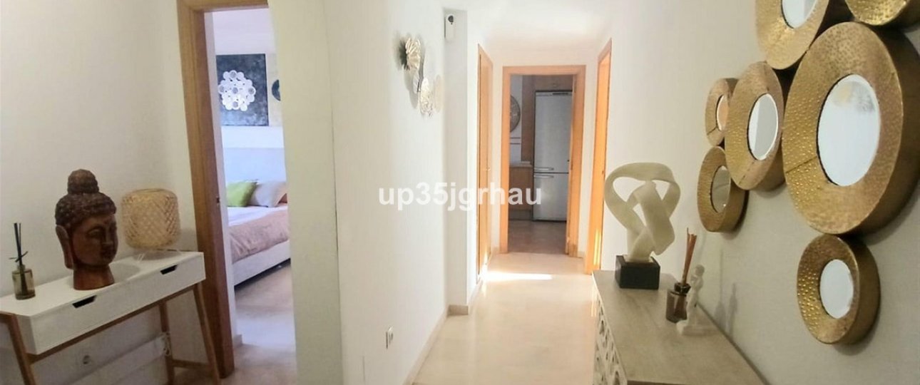 Resale - apartment - Estepona - Estepona Centro