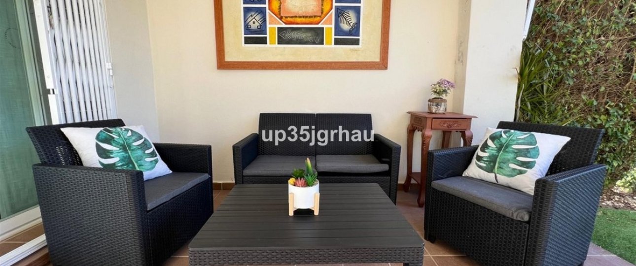 Resale - apartment - Estepona - Estepona Centro