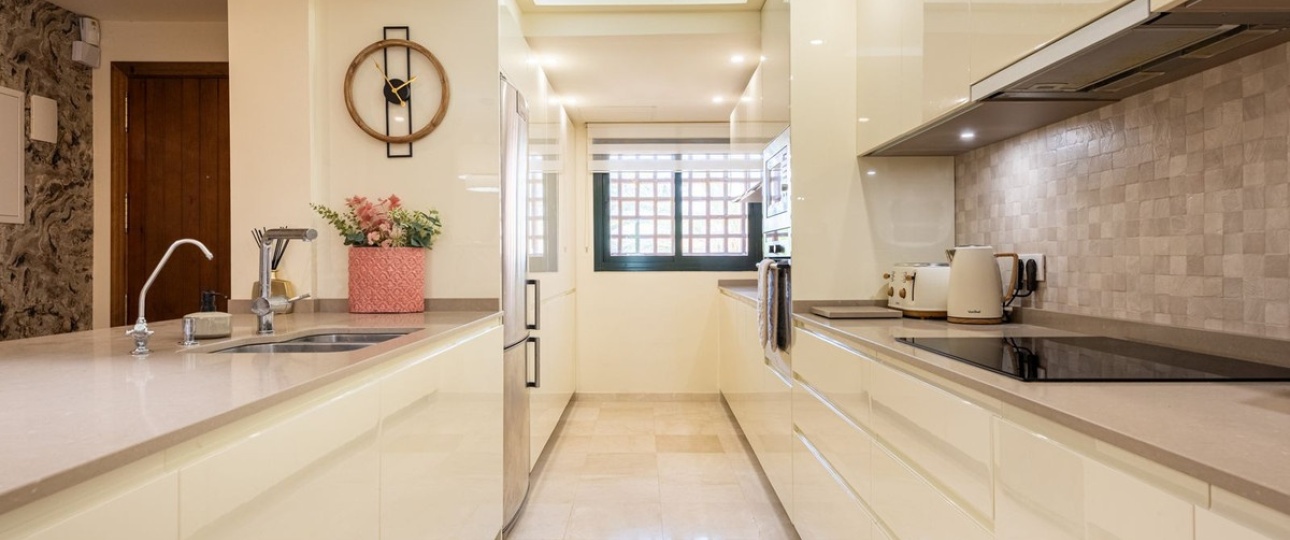 Resale - apartment - Estepona - Estepona Centro
