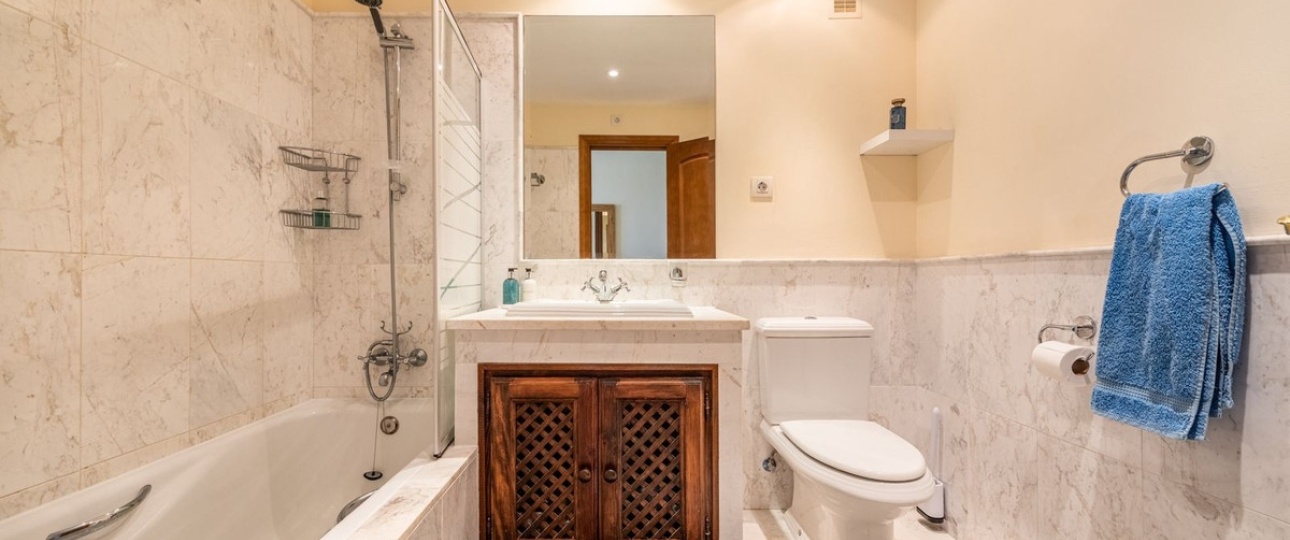 Resale - apartment - Estepona - Estepona Centro