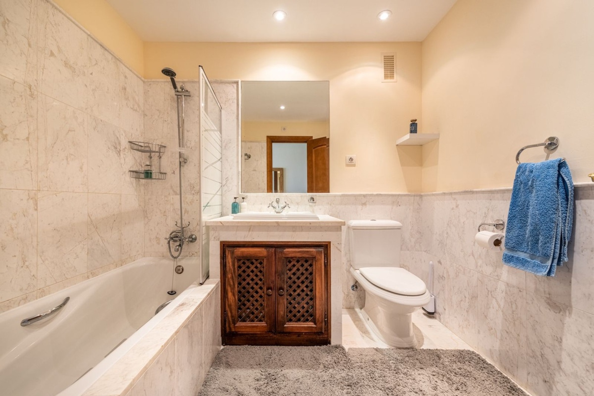 Resale - apartment - Estepona - Estepona Centro
