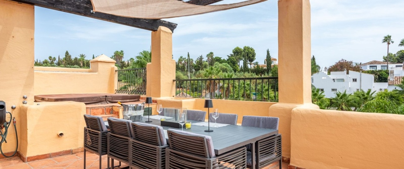 Resale - apartment - Estepona - Estepona Centro