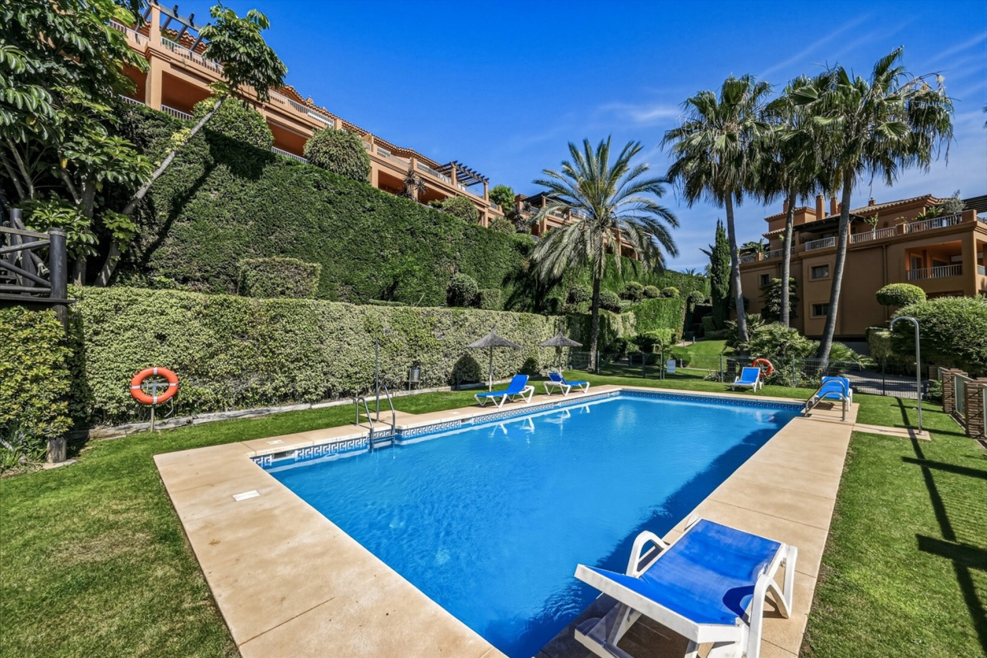 Resale - apartment - Estepona - Estepona Centro