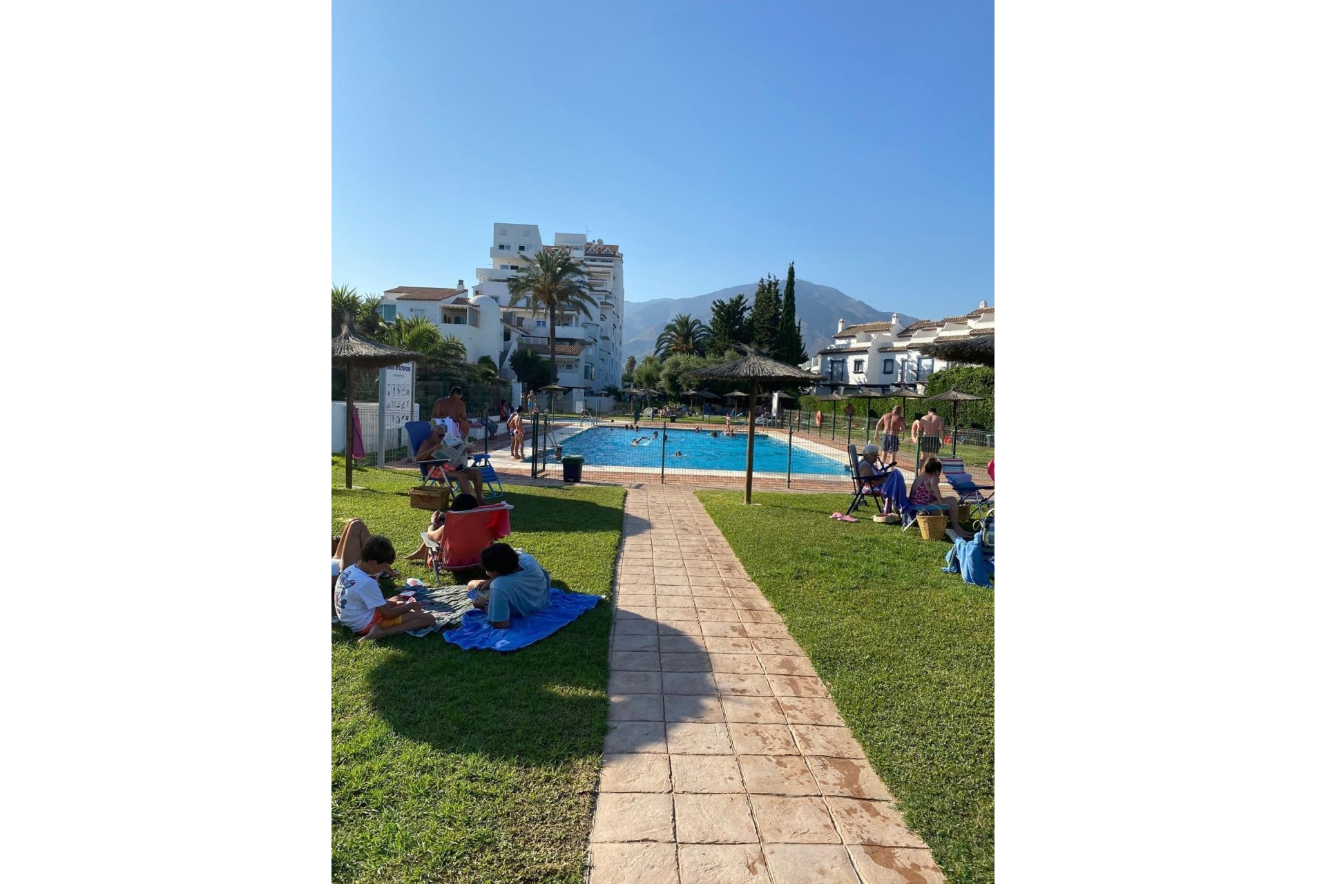 Resale - apartment - Estepona - Estepona Centro