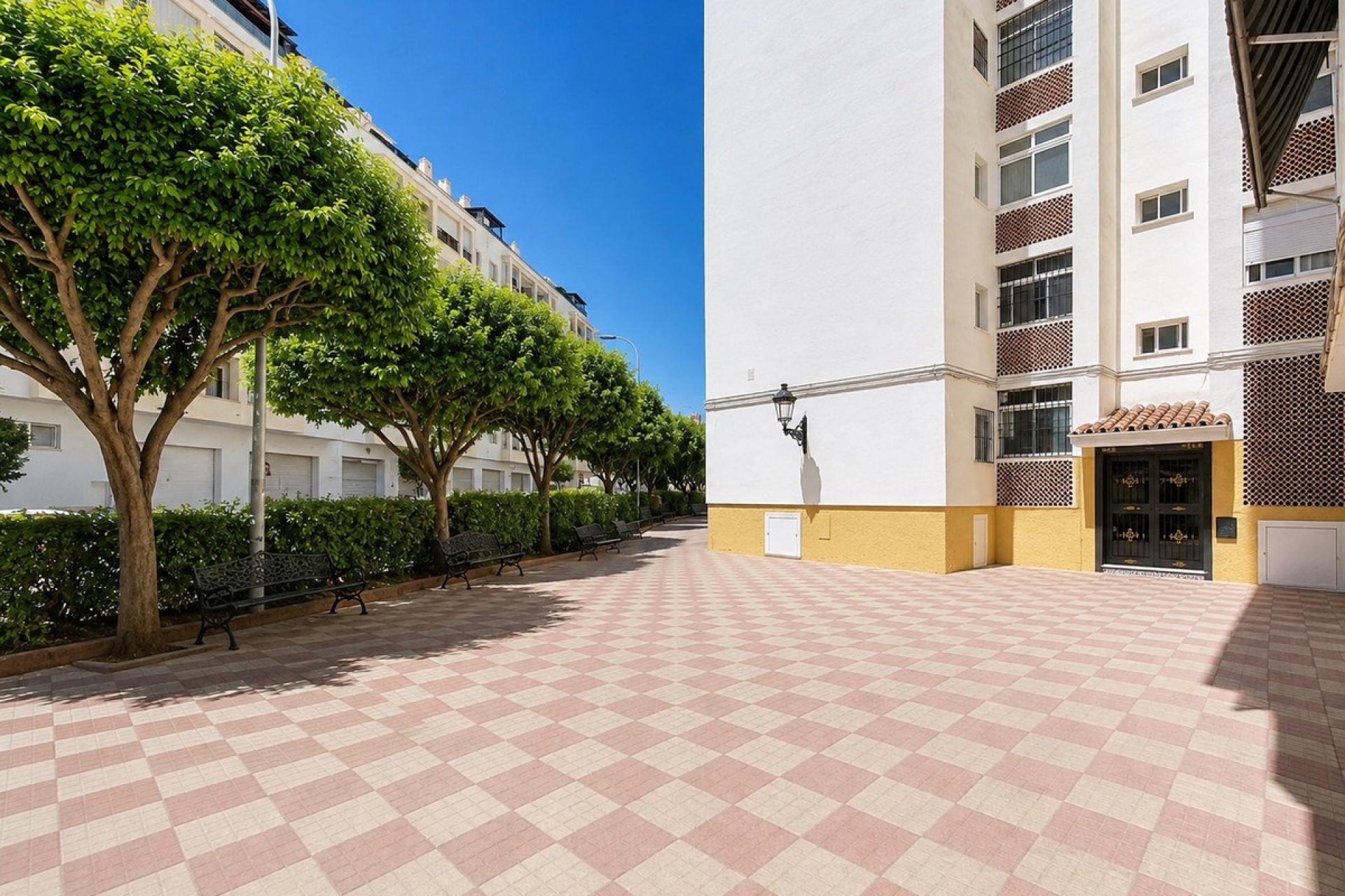 Resale - apartment - Estepona - Estepona Centro
