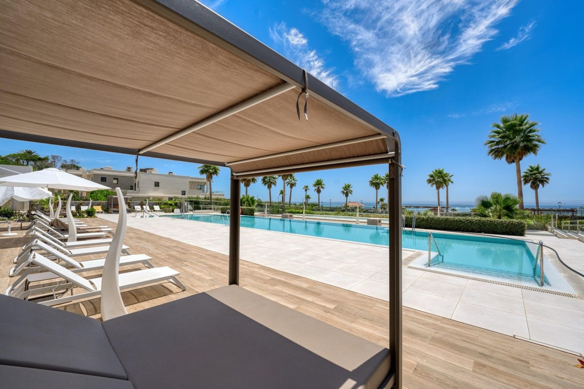 Resale - apartment - Estepona - Estepona Centro