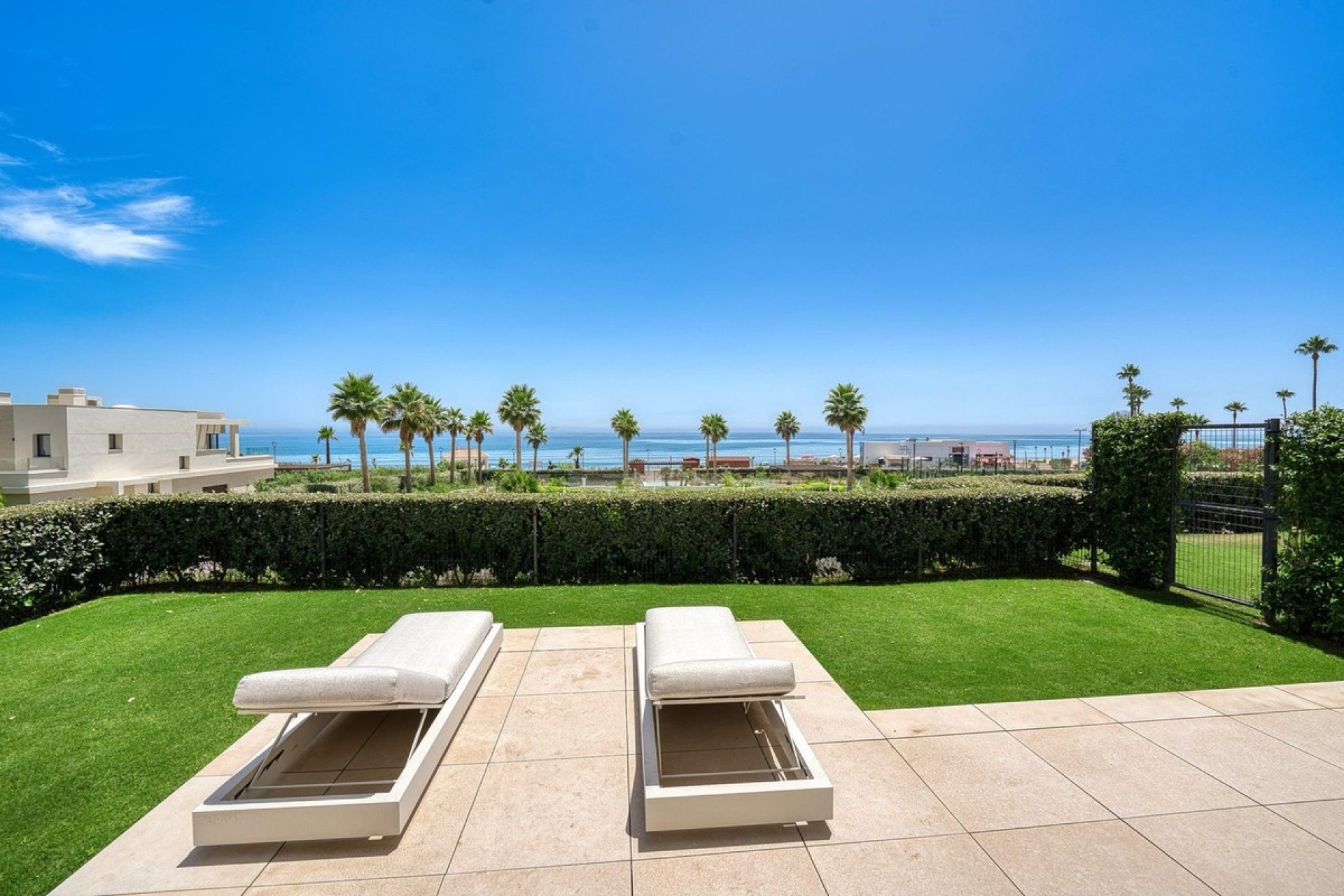 Resale - apartment - Estepona - Estepona Centro