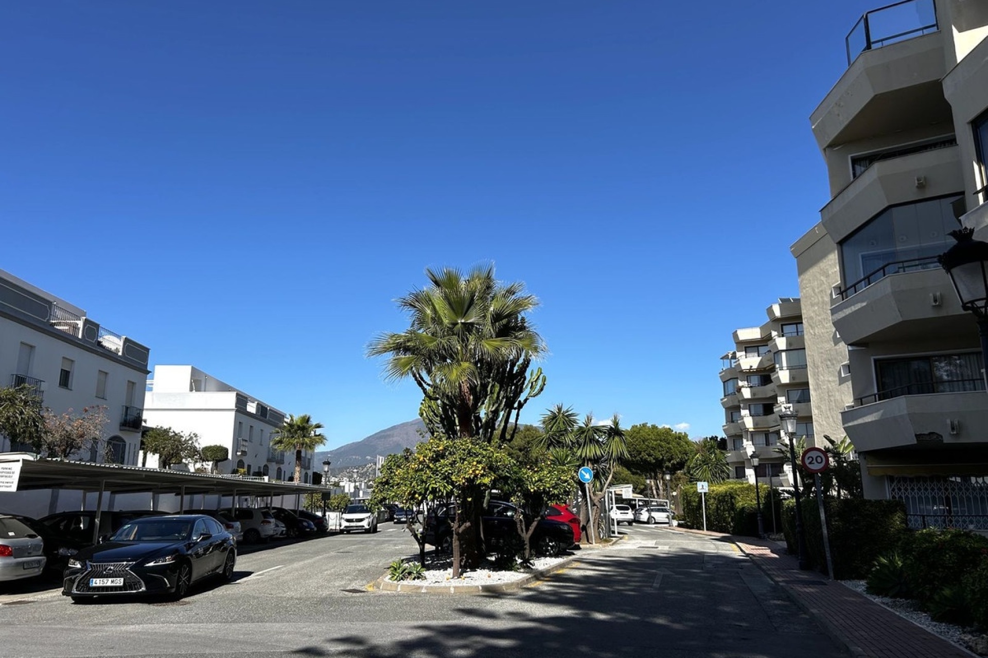 Resale - apartment - Estepona - Estepona Centro
