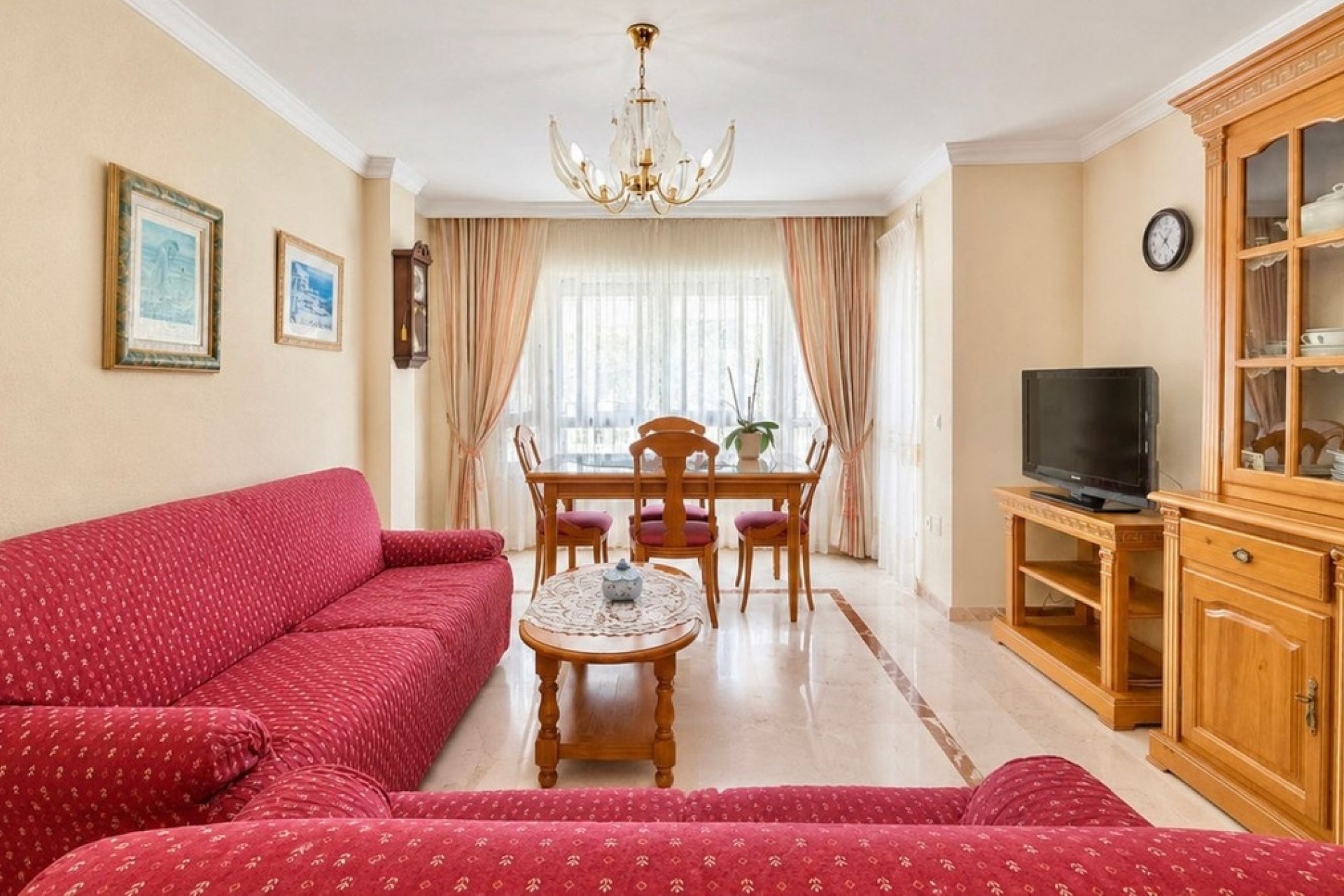 Resale - apartment - Estepona - Estepona Centro