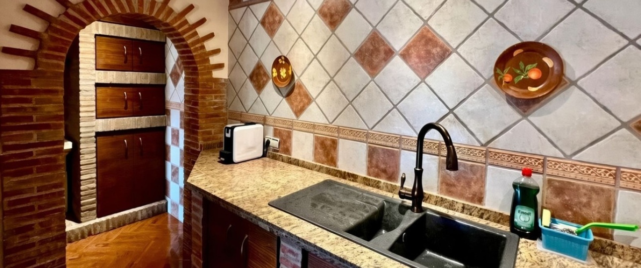 Resale - apartment - Estepona - Estepona Centro