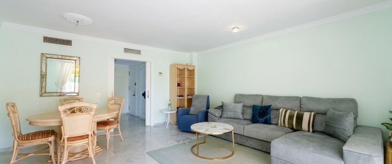 Resale - apartment - Estepona - Estepona Centro