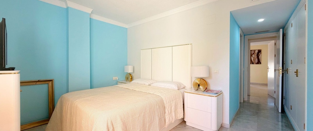 Resale - apartment - Estepona - Estepona Centro