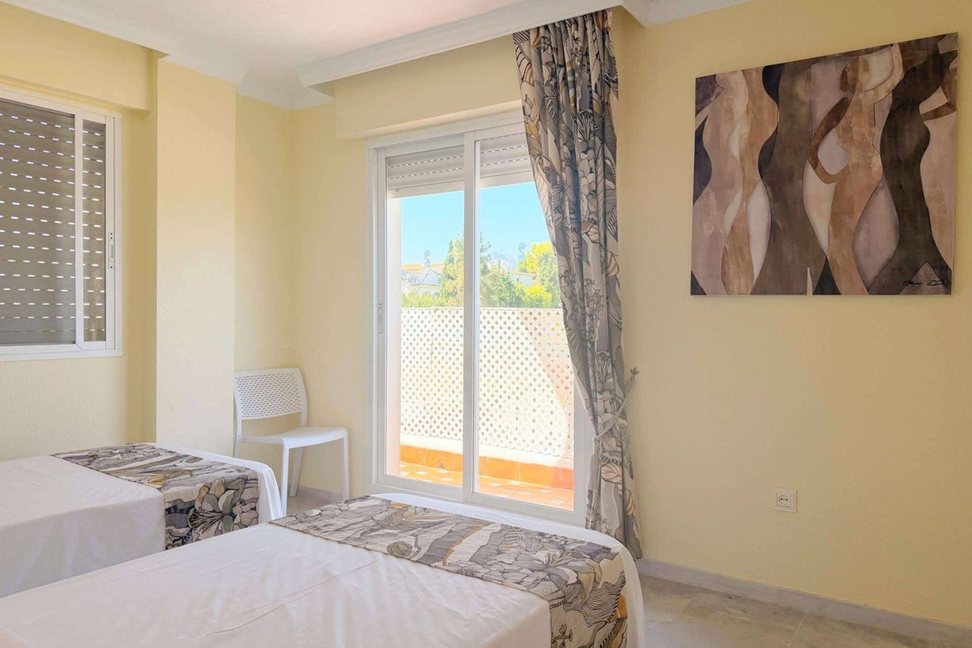 Resale - apartment - Estepona - Estepona Centro